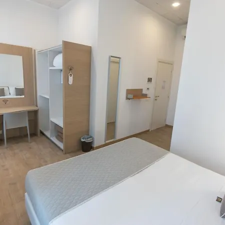 Hotel Nuovo Centro 2*