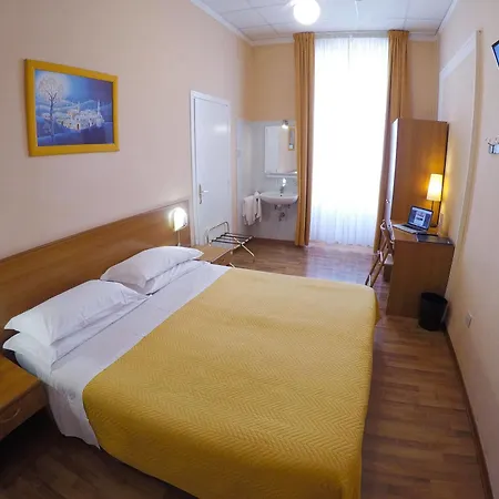 Nuovo Centro Hotel 2*