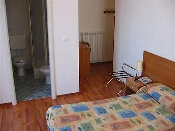 Nuovo Centro Готель 2*