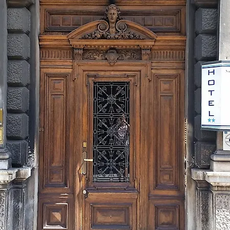 Nuovo Centro Готель