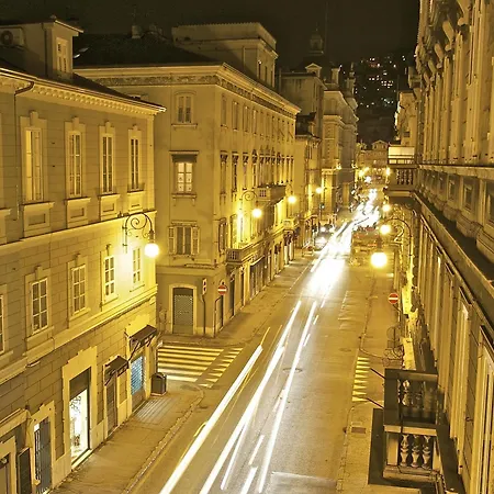 Nuovo Centro Готель Трієст